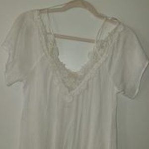 NWT Caution to the Wind top, size small. Could fit a medium too.